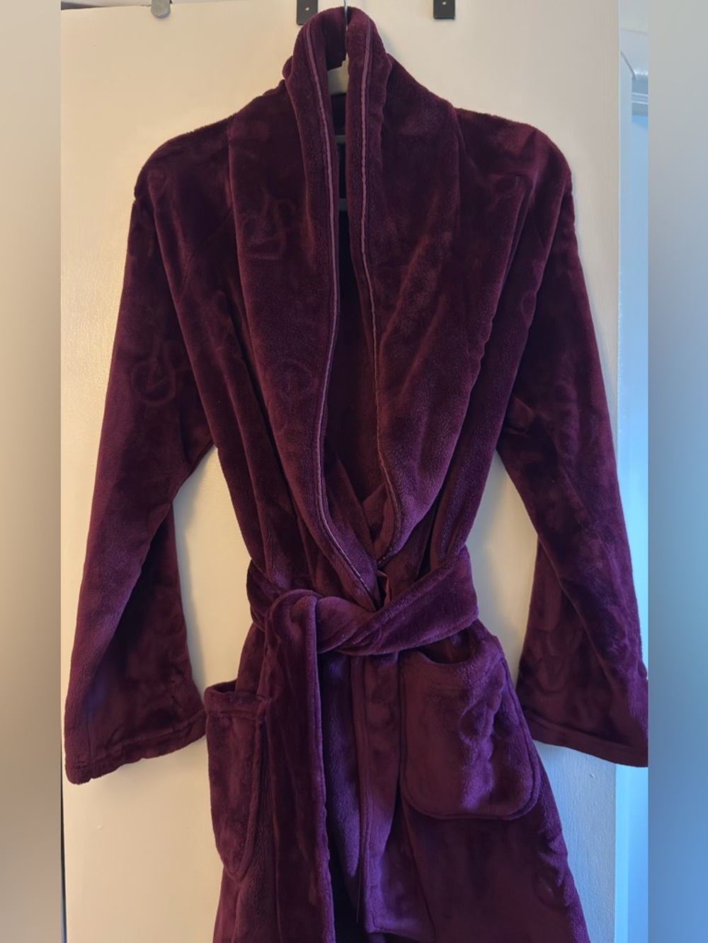 Victoria's Secret Robe - Picture 4 of 5